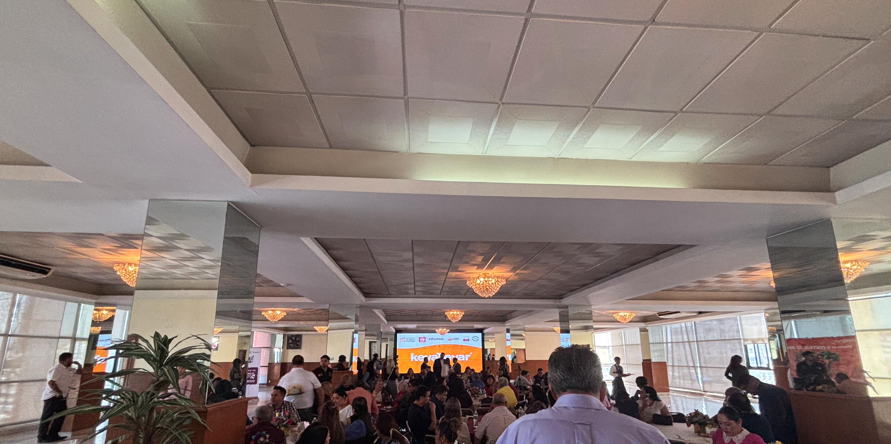 Nueva tienda en línea de la Central recibe distintivo Hecho en México