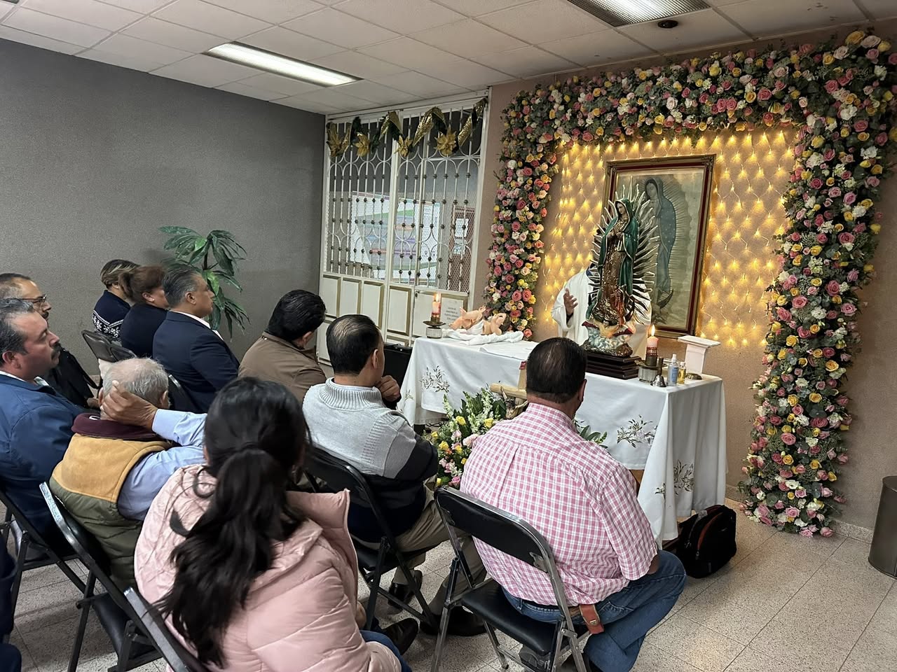 Misa a la Virgen en la Central
