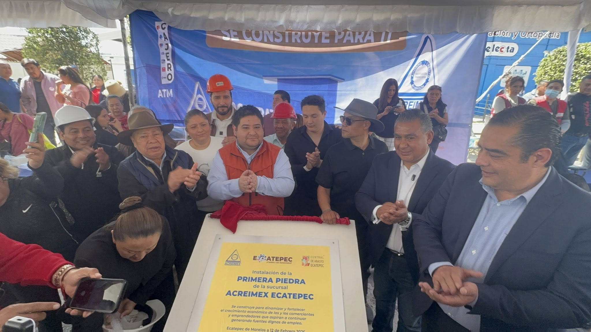Colocan primera piedra de Cooperativa de Crédito y ahorro en la Central
