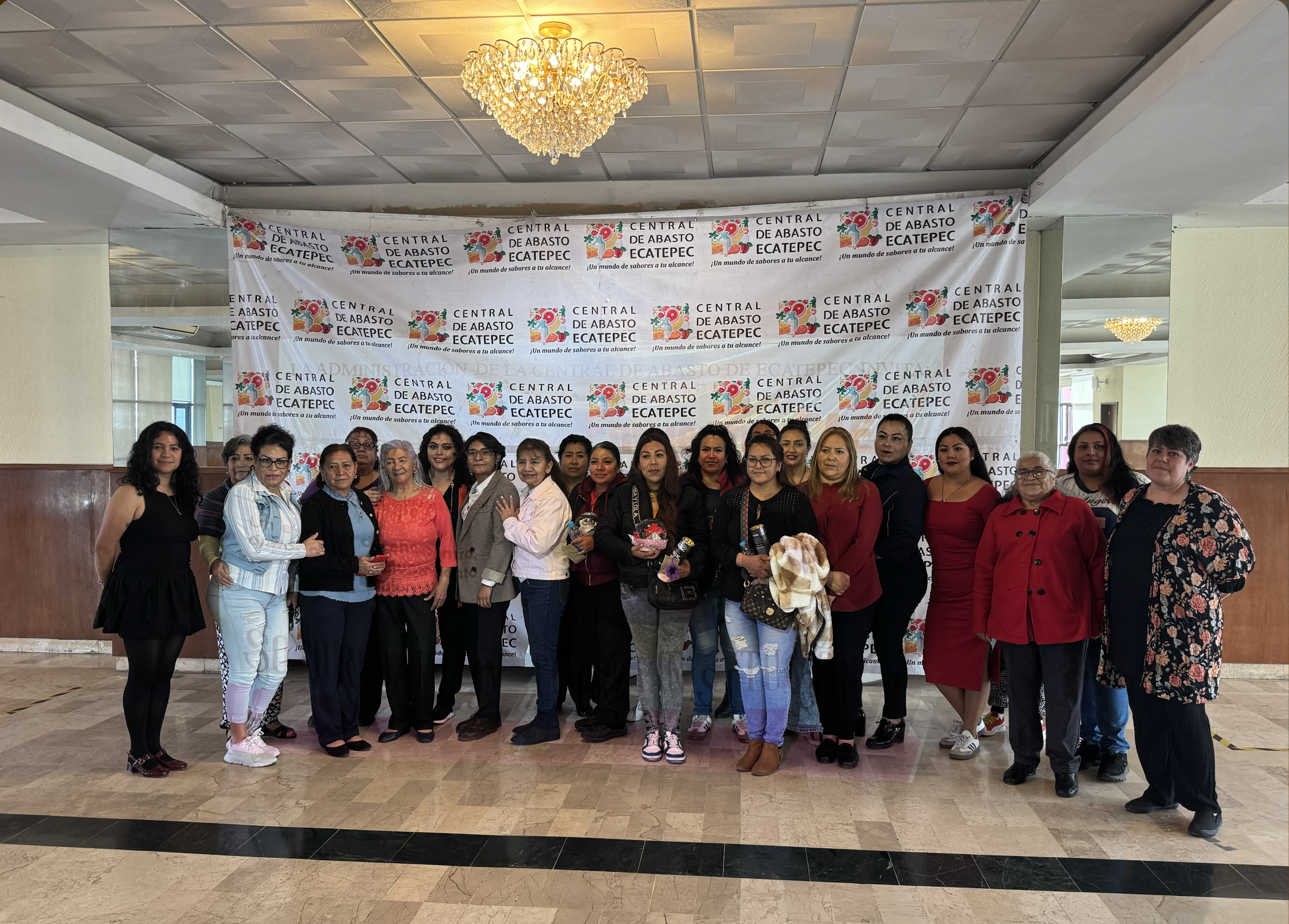 Conferencia por el Día de la Mujer en la Central